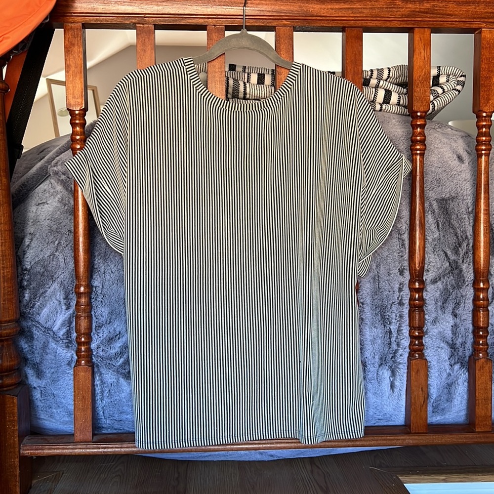 Express Blouse - Picture 2 of 3